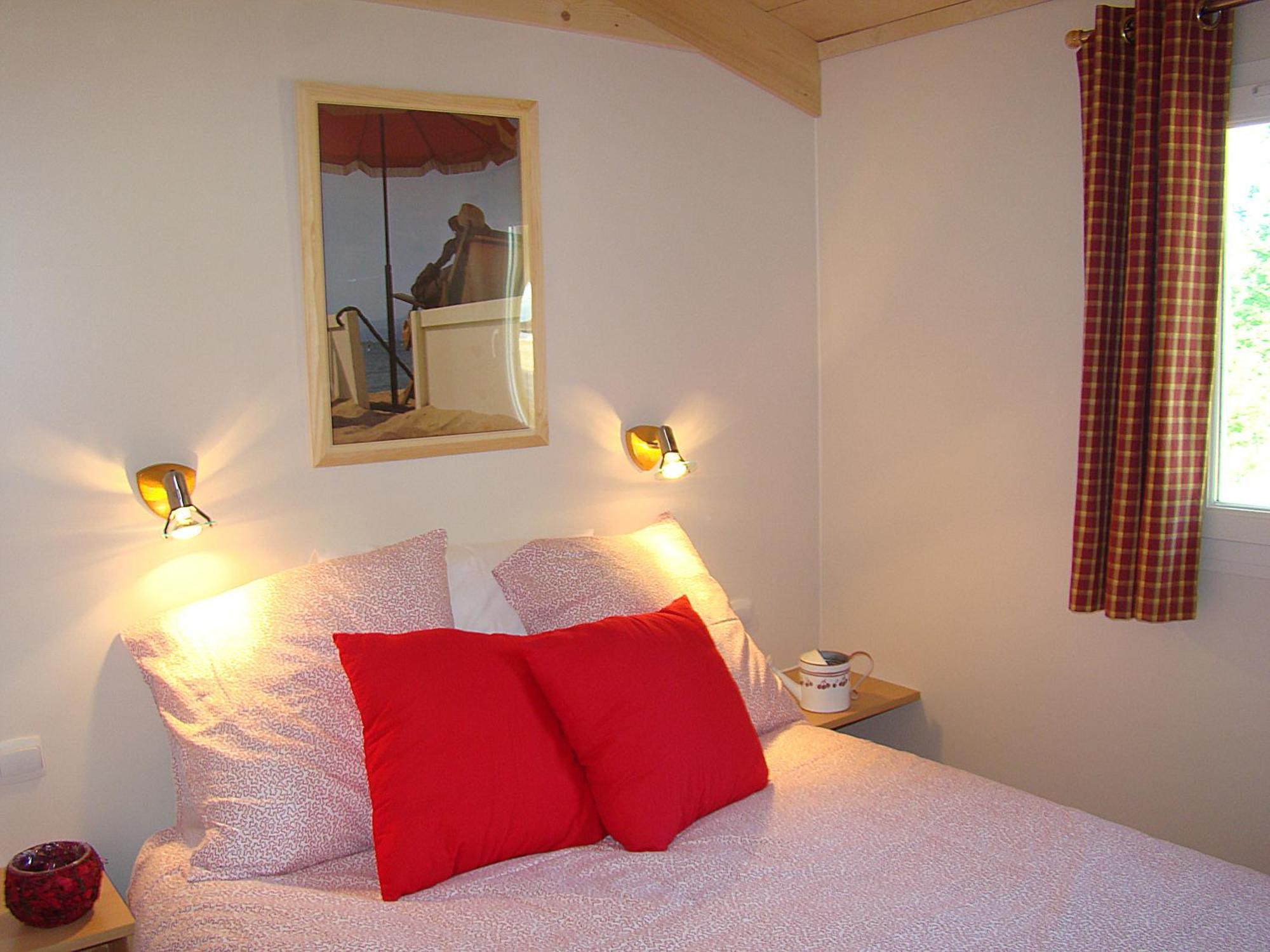 Etang Vallier Resort Brossac Стая снимка