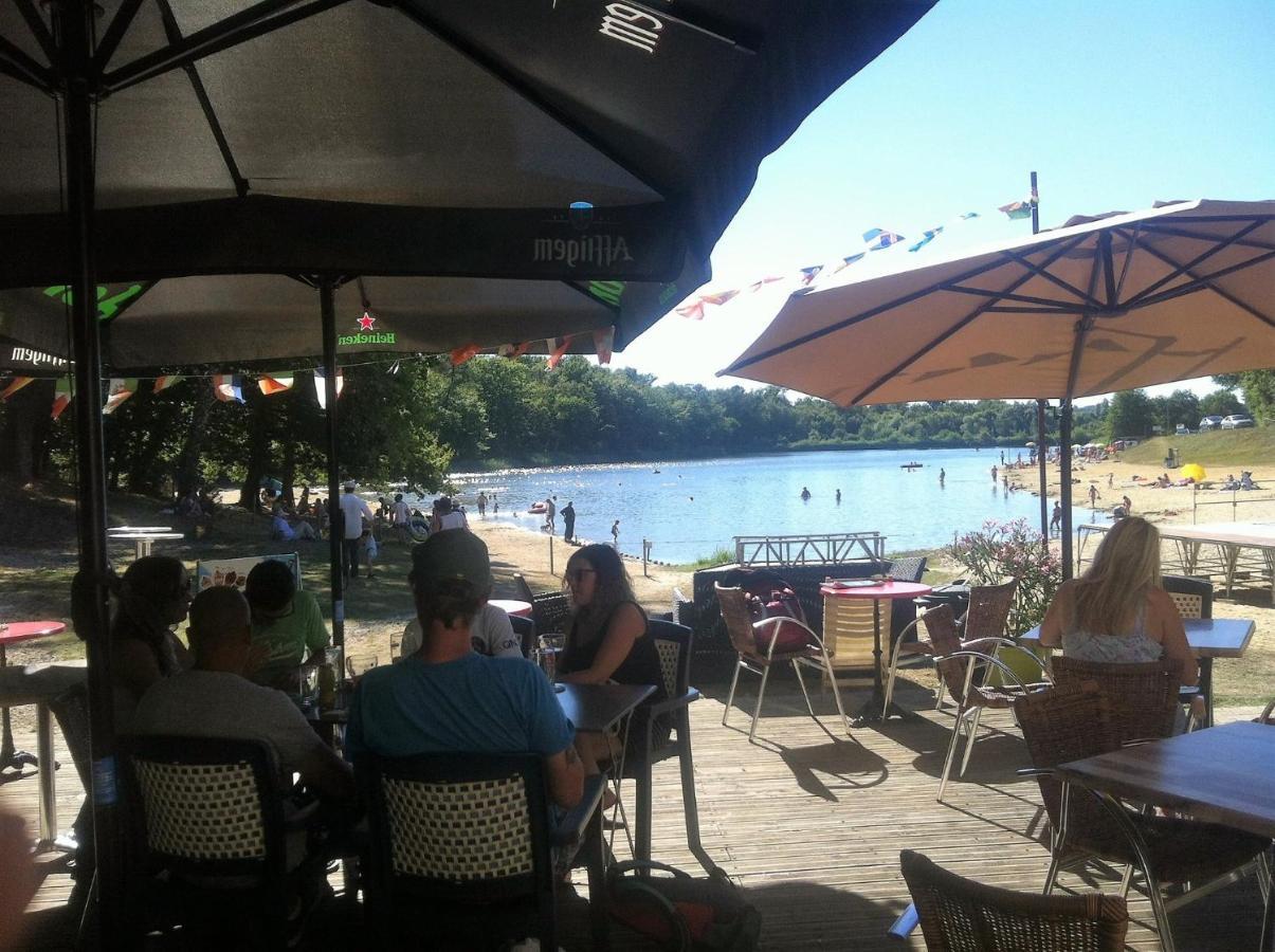 Etang Vallier Resort Brossac Екстериор снимка